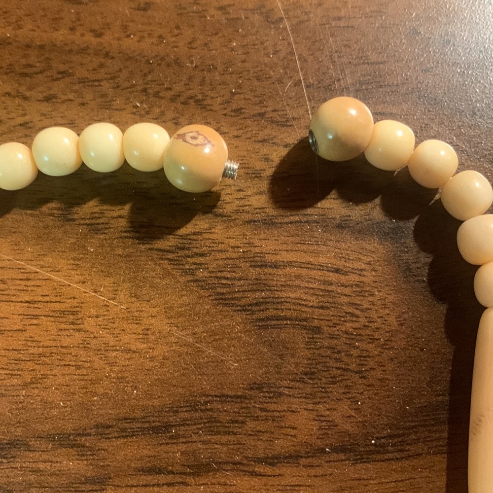Vintage necklace ivory color 16” - Picture 3 of 4